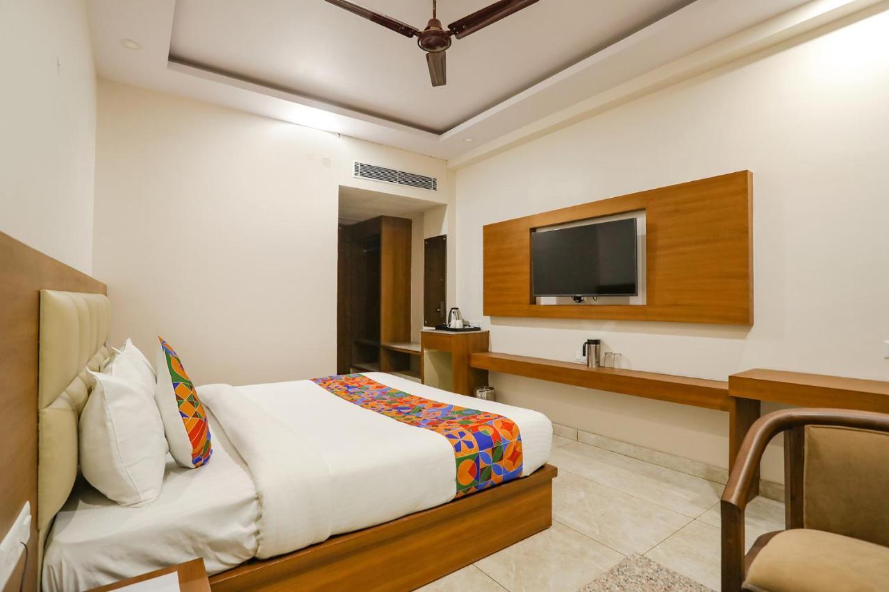 Fabhotel Aman Sara Лакхнау Экстерьер фото